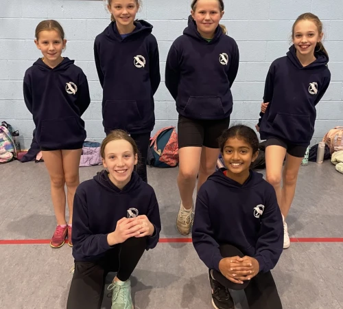 Y6 netball team 2023